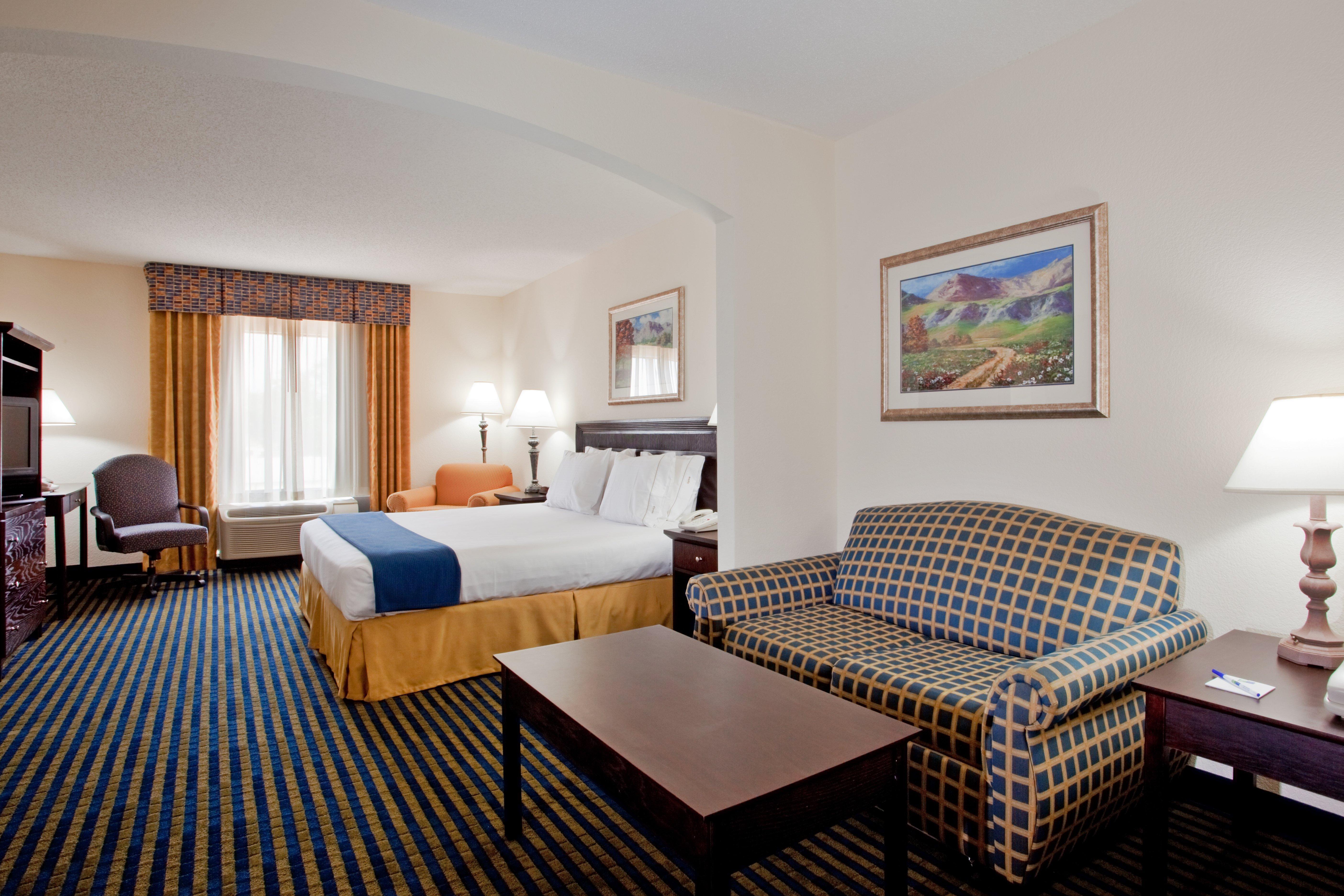 Holiday Inn Express & Suites Chesapeake, An Ihg Hotel Εξωτερικό φωτογραφία